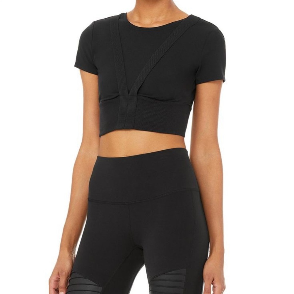 Alo Yoga Cross Strap Crop